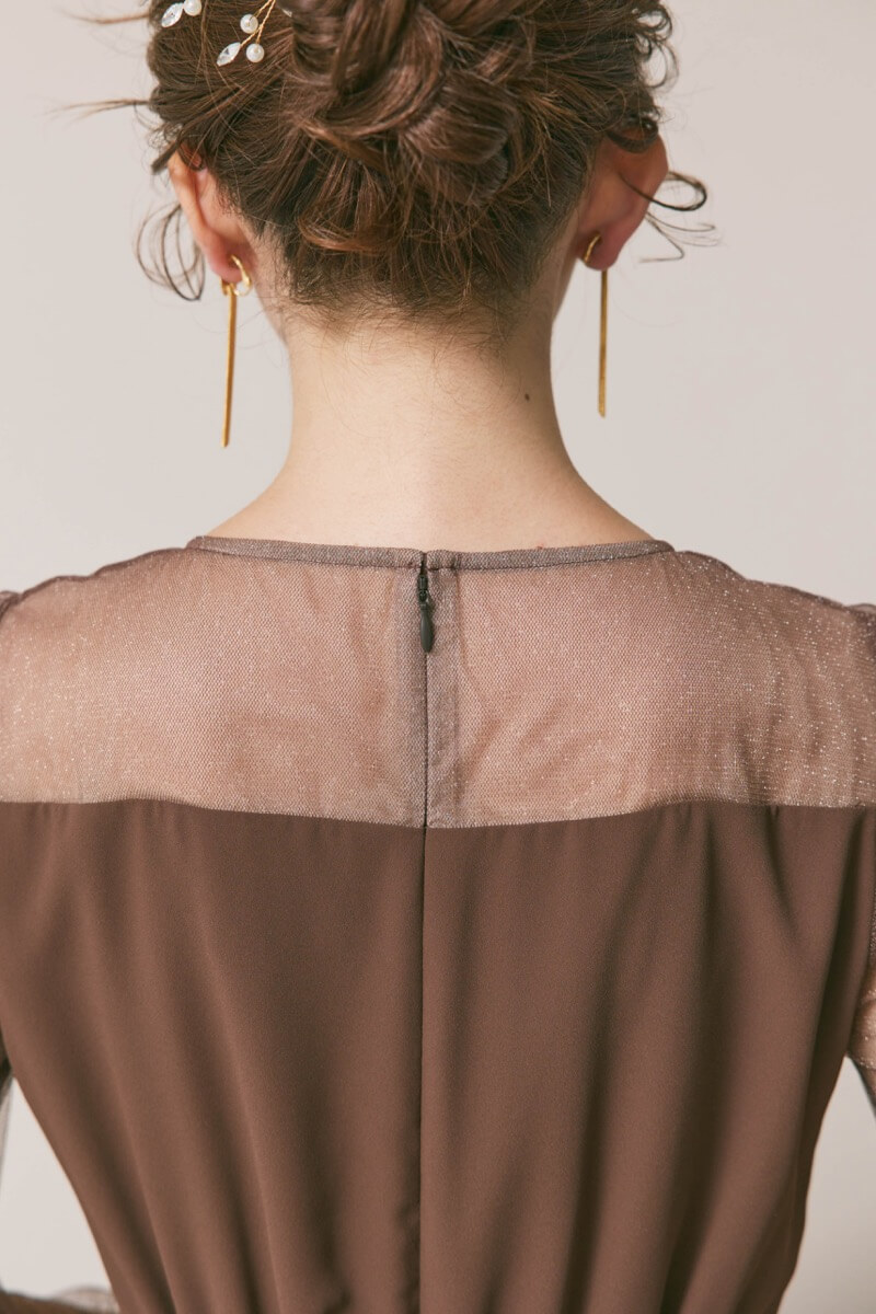 ブラウンのラメチュールパンツドレス