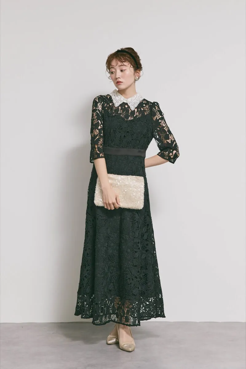 ブラックのビジューカラーレースドレス