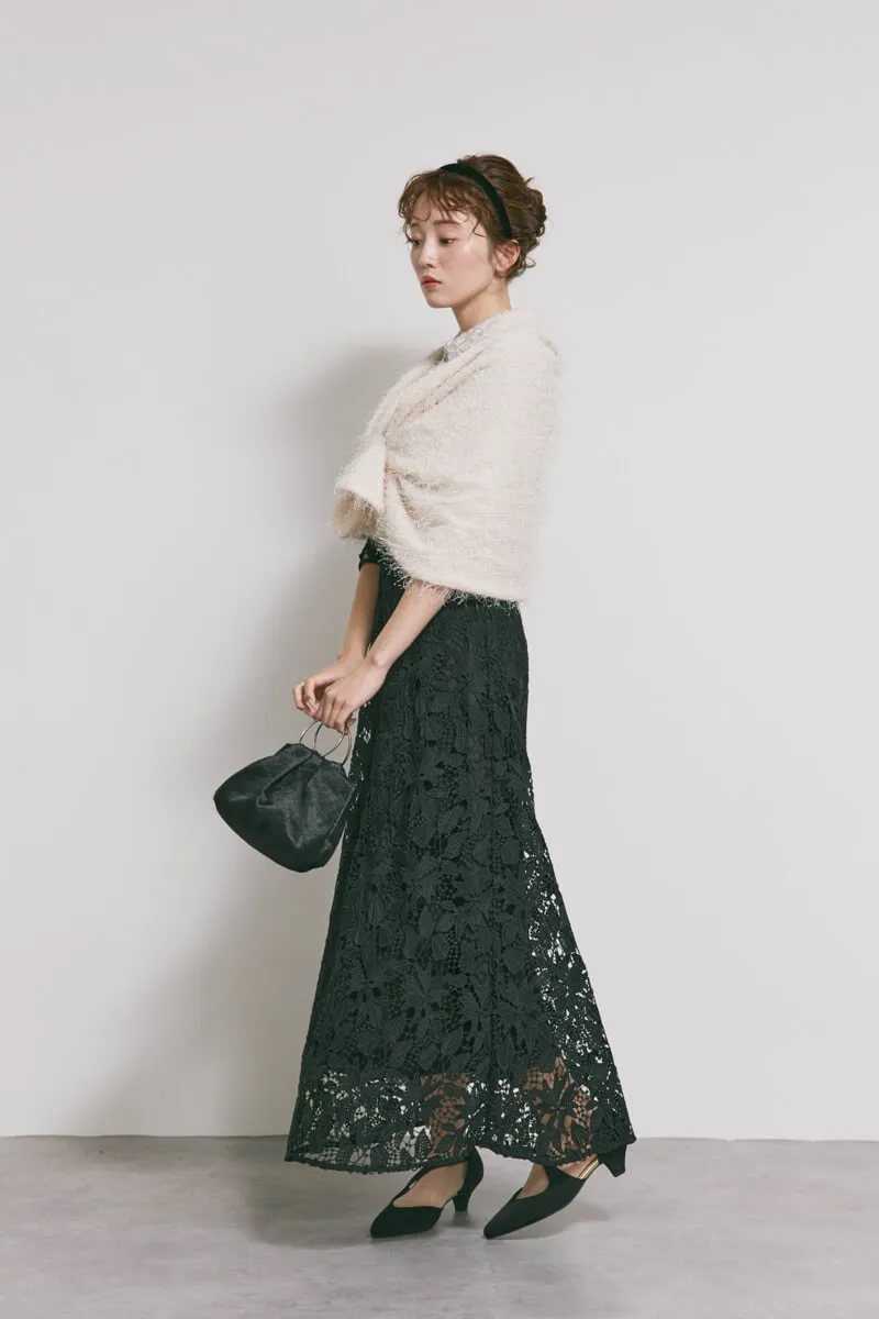 ブラックのビジューカラーレースドレス