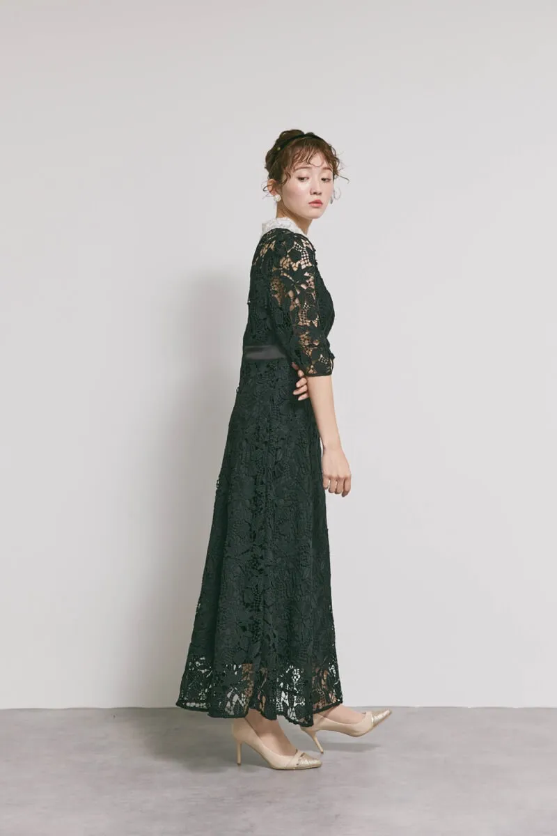 ブラックのビジューカラーレースドレス