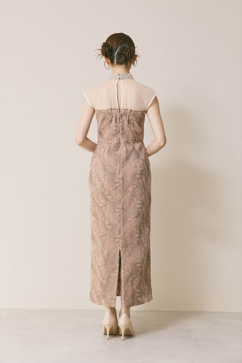 モカのメッシュエンブロイダリードレス