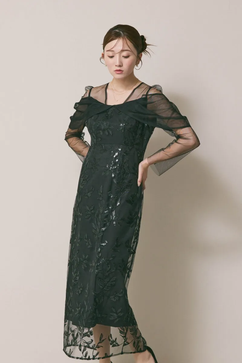 ブラックのチュールスリーブIラインドレス