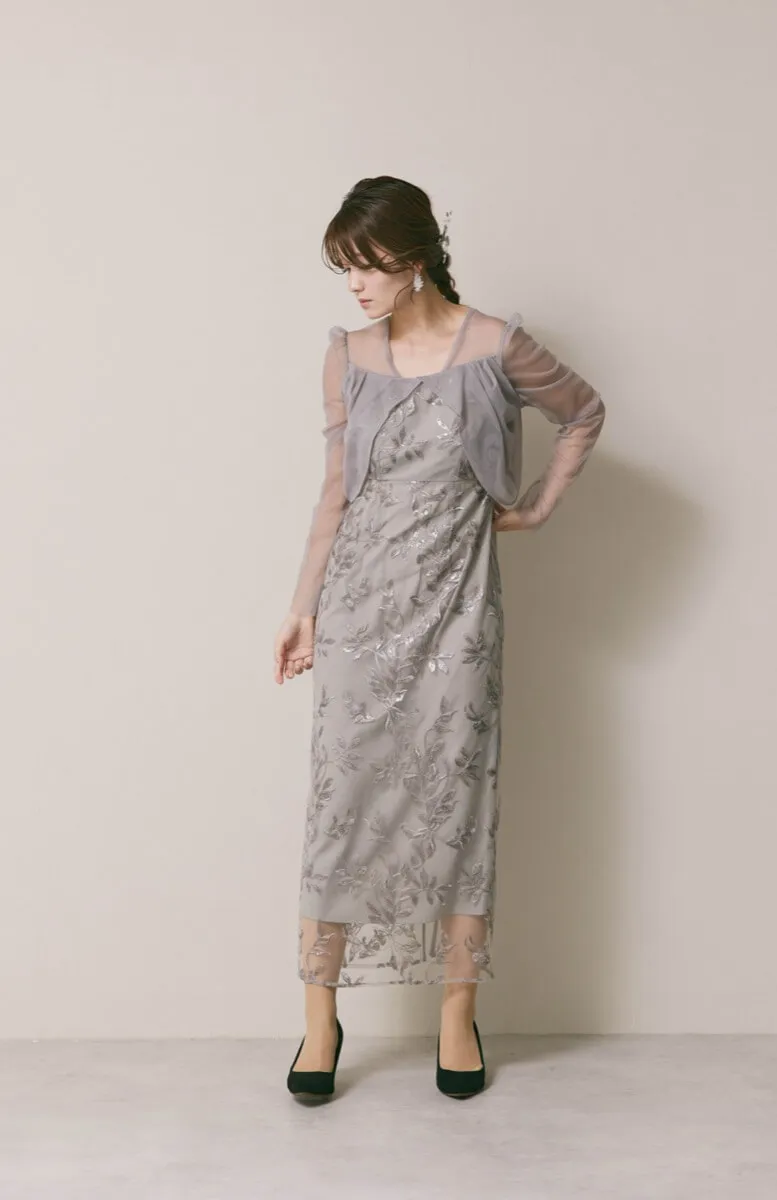 グレーのチュールスリーブIラインドレス