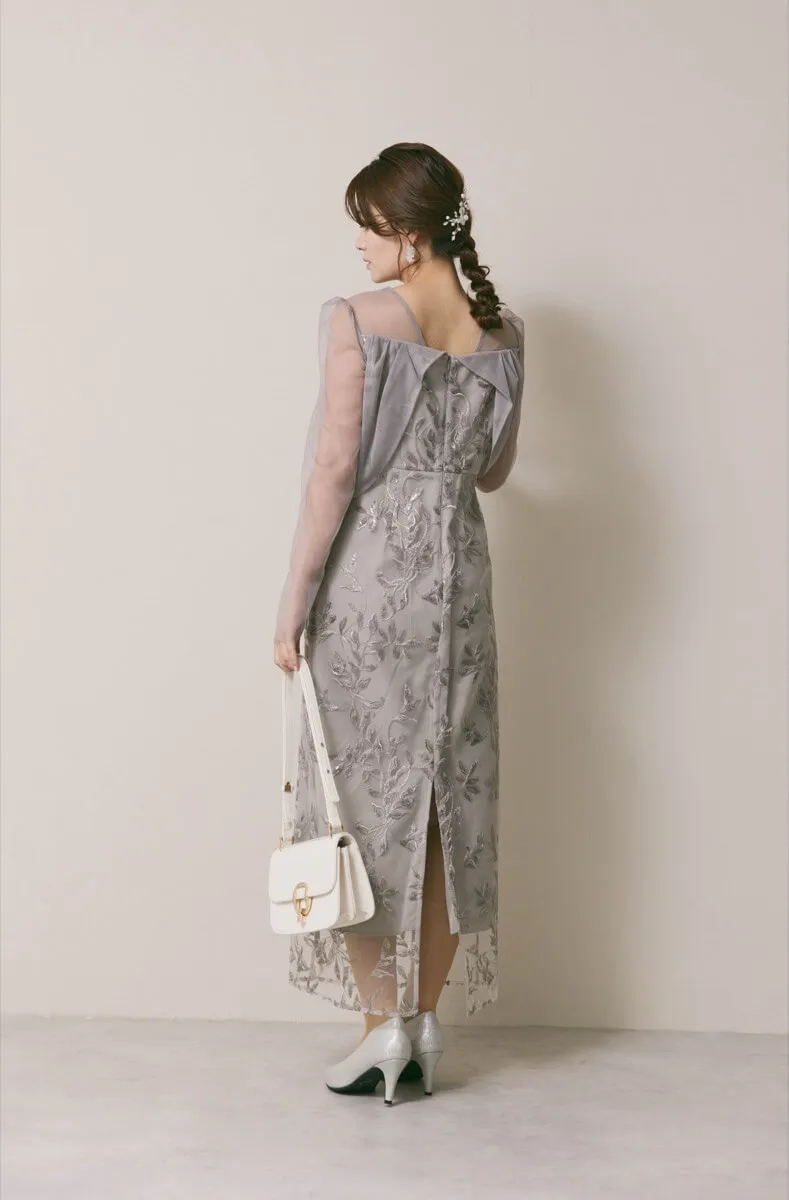 グレーのチュールスリーブIラインドレス