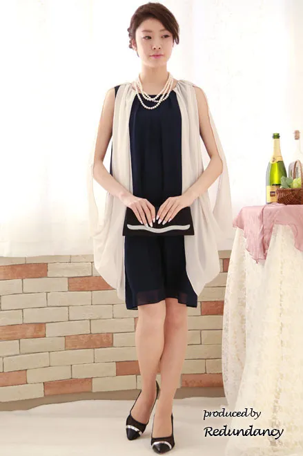 ネイビー×ホワイトのアームスリットシフォンドレス