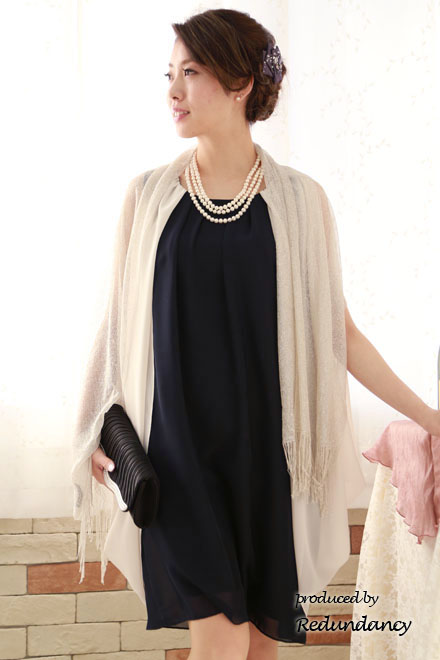 ネイビー×ホワイトのアームスリットシフォンドレス