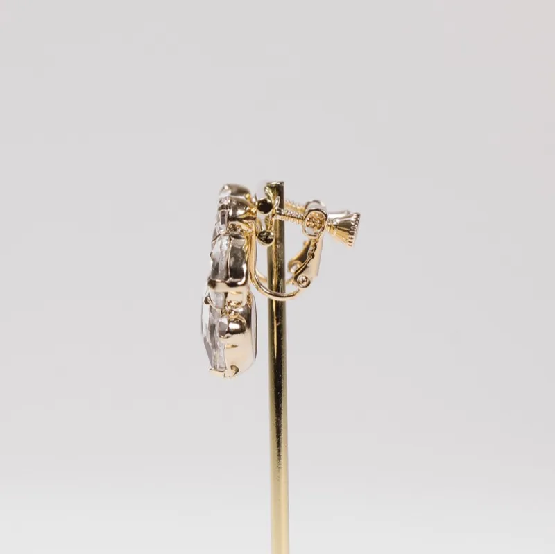 ビジュー付きイヤリング(ゴールド)