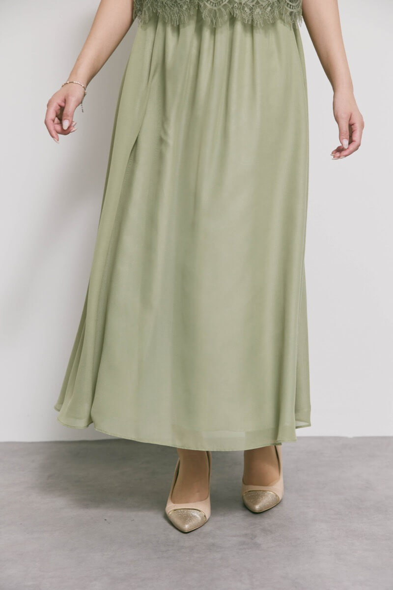 モーヴグリーンの授乳口付ハイネックレースドレス