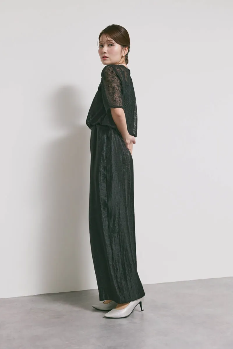 ブラックのバルーンデザインパンツドレス