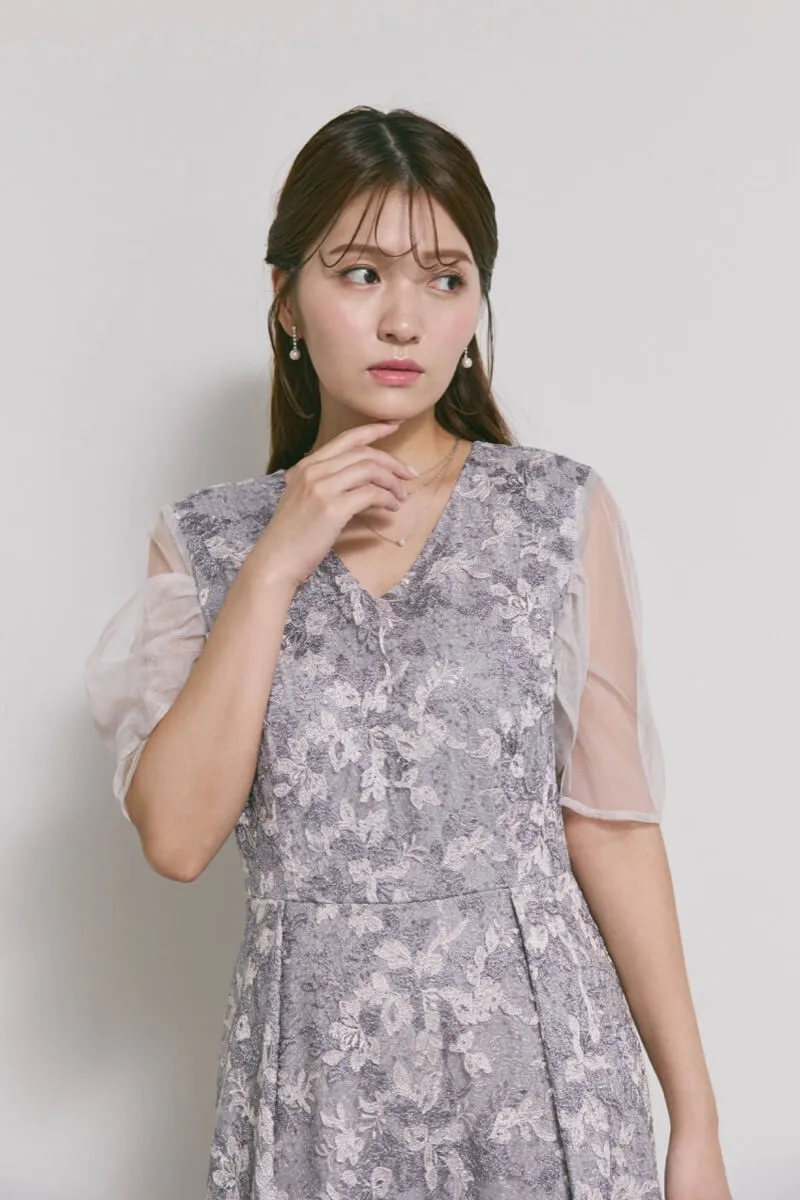 ラベンダーのシアーオフショルドレス