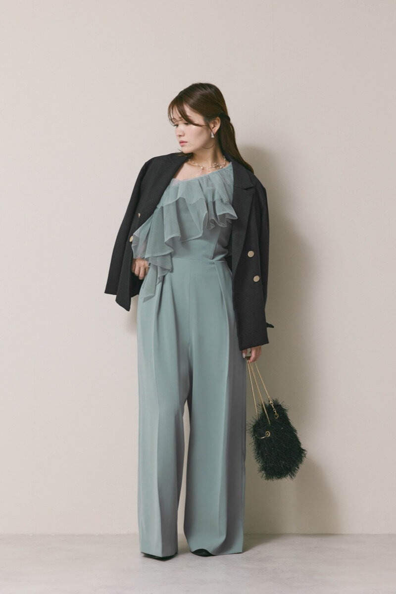 ブルーのチュールカラーベアパンツドレス