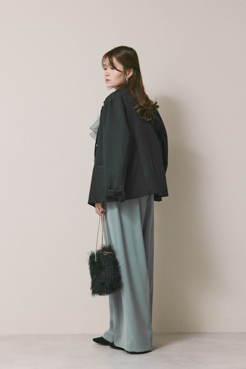 ブルーのチュールカラーベアパンツドレス