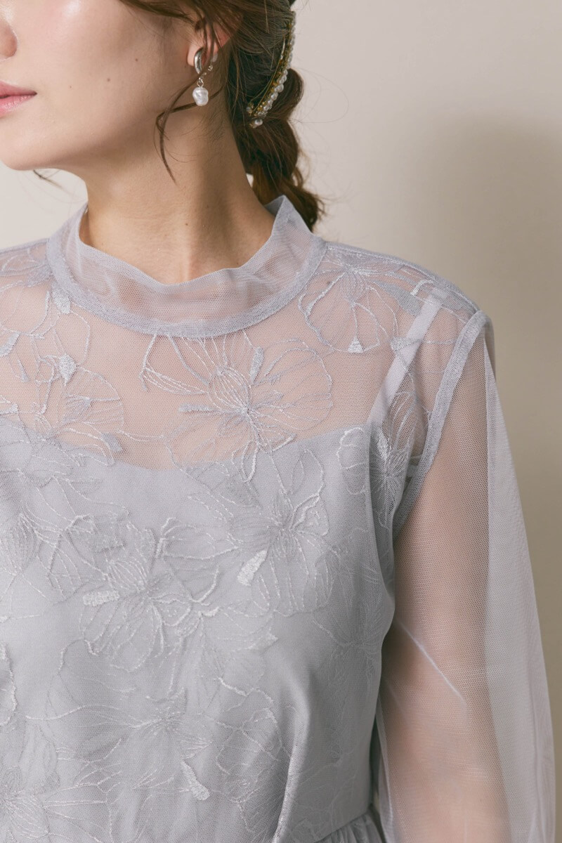 サックスのレースミックスチュールドレス