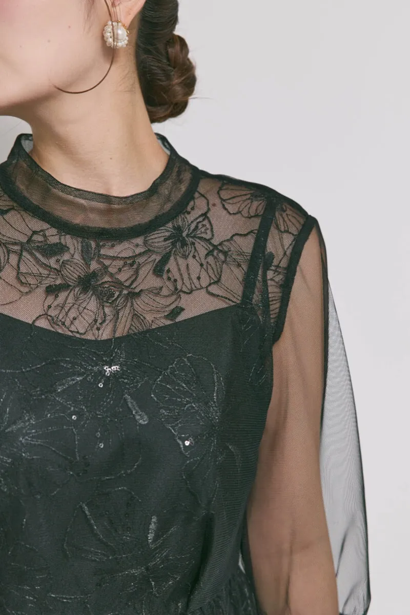 ブラックのレースミックスチュールドレス