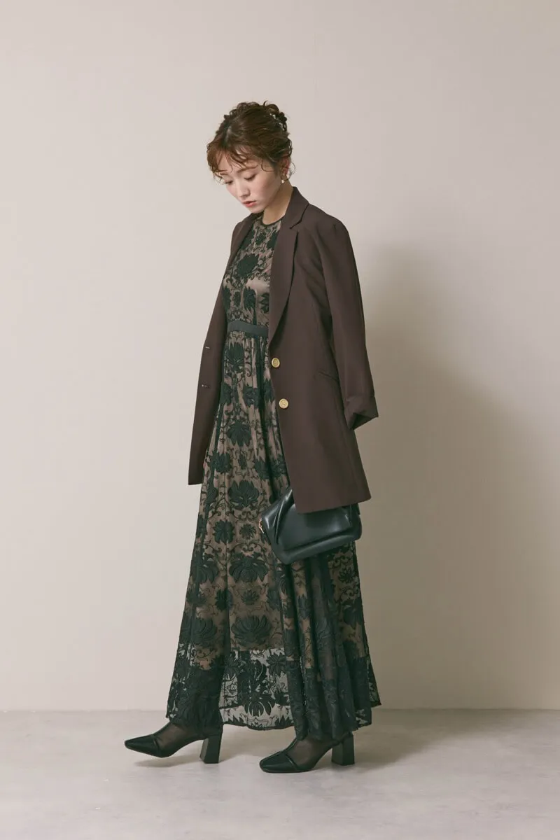 ブラックのカットワークサテンエンブロイダリードレス