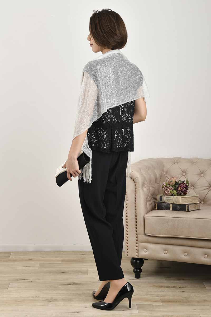 ブラックのレース柄テーパードパンツドレス