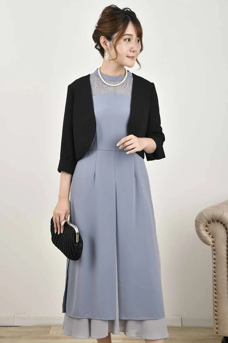 ブルーグレーのフレアスリーブスリット入りドレス