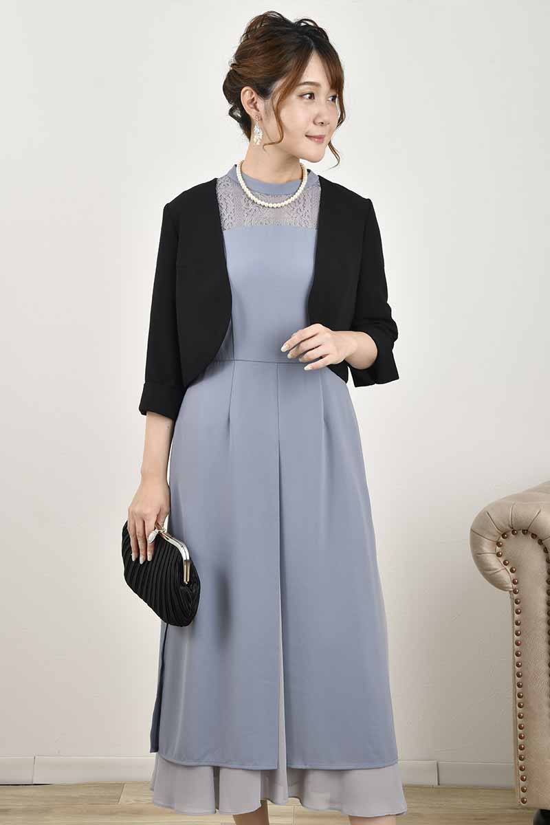 ブルーグレーのフレアスリーブスリット入りドレス