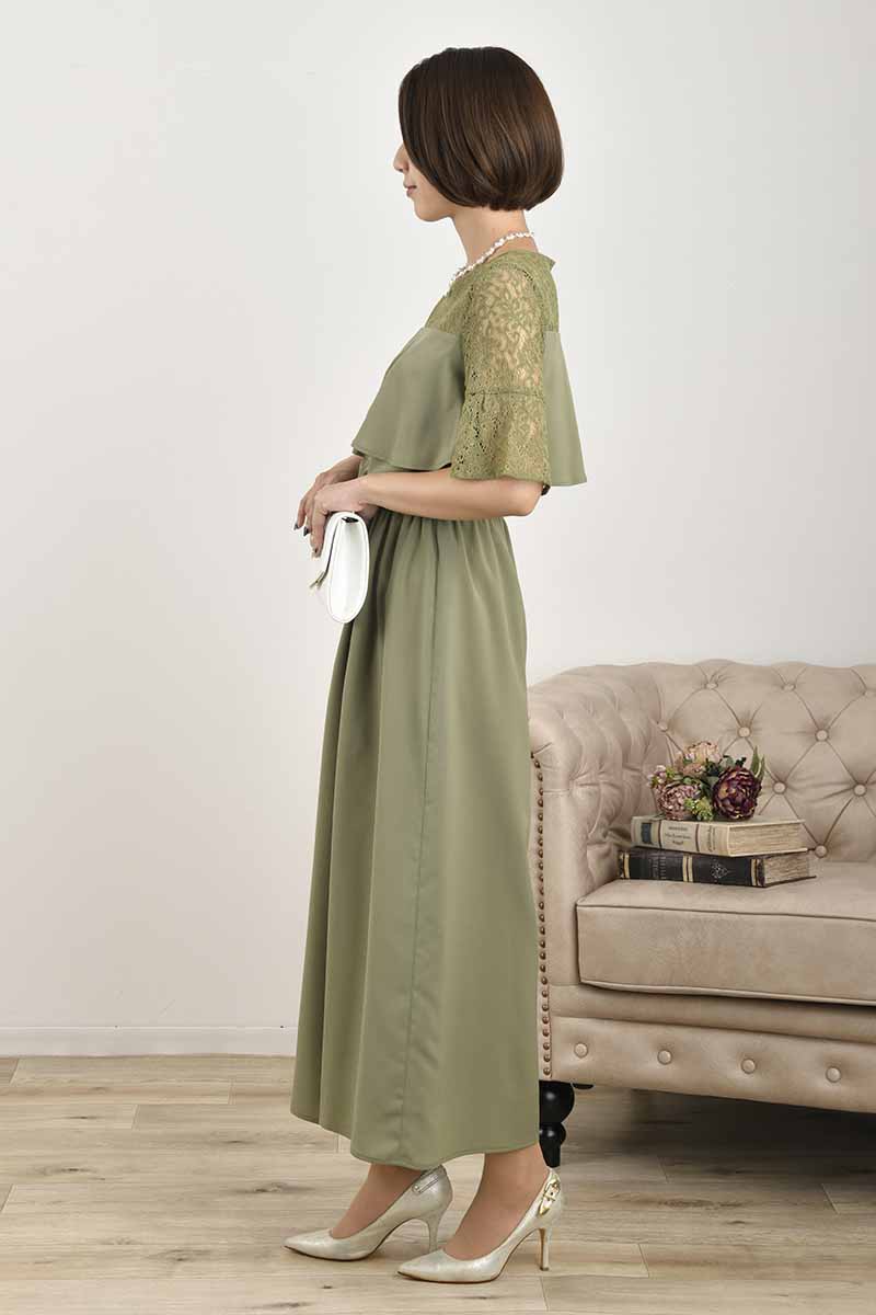 グリーンのデコルテレースパンツドレス