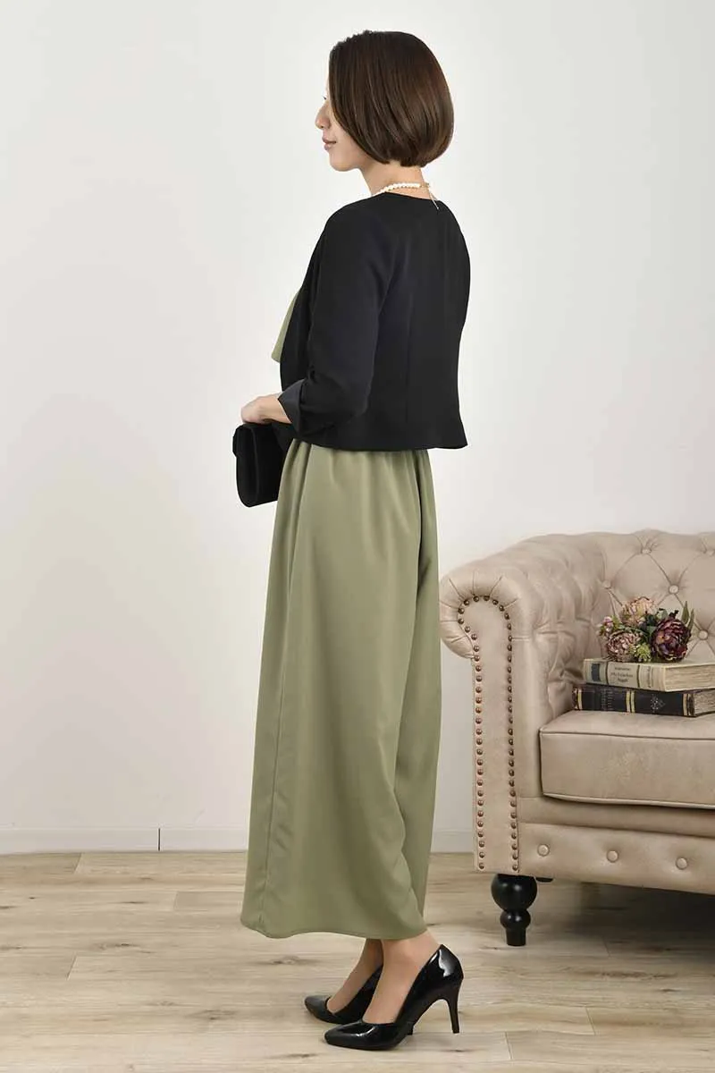 グリーンのデコルテレースパンツドレス