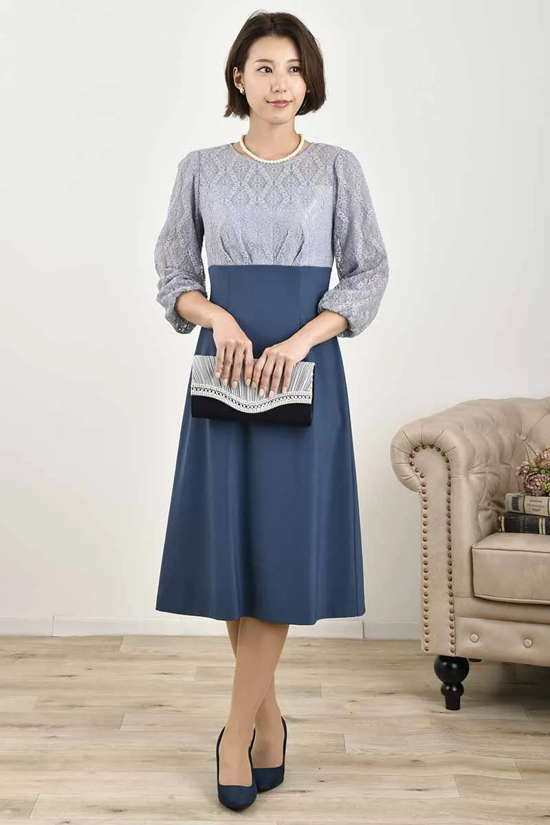 ブルーグレーのボリュームスリーブ切替えドレス