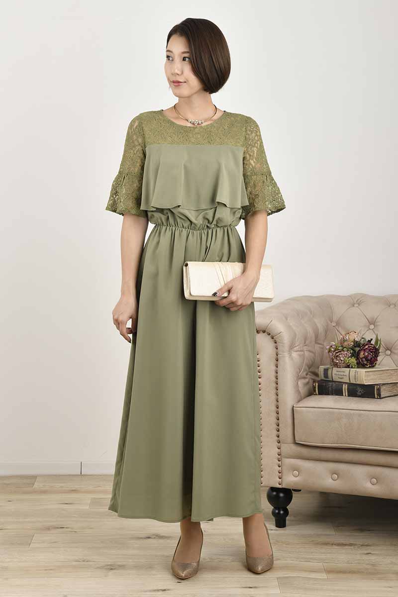 グリーンのデコルテレースパンツドレス