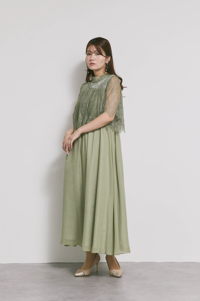 モーヴグリーンの授乳口付ハイネックレースドレス