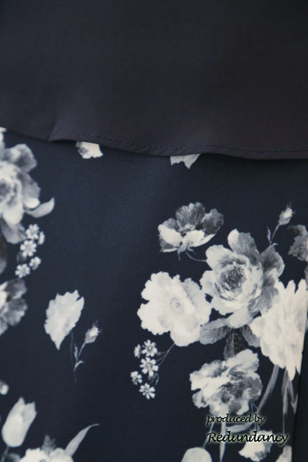 ネイビーのシフォントップス付き花柄ドレスコーディネートセット