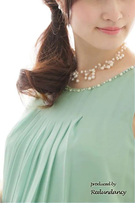 パステルグリーンのバックフリルシフォンドレスコーディネートセット