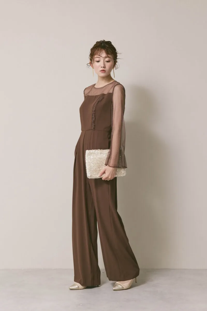 ベージュのスパンコールクラッチバッグ