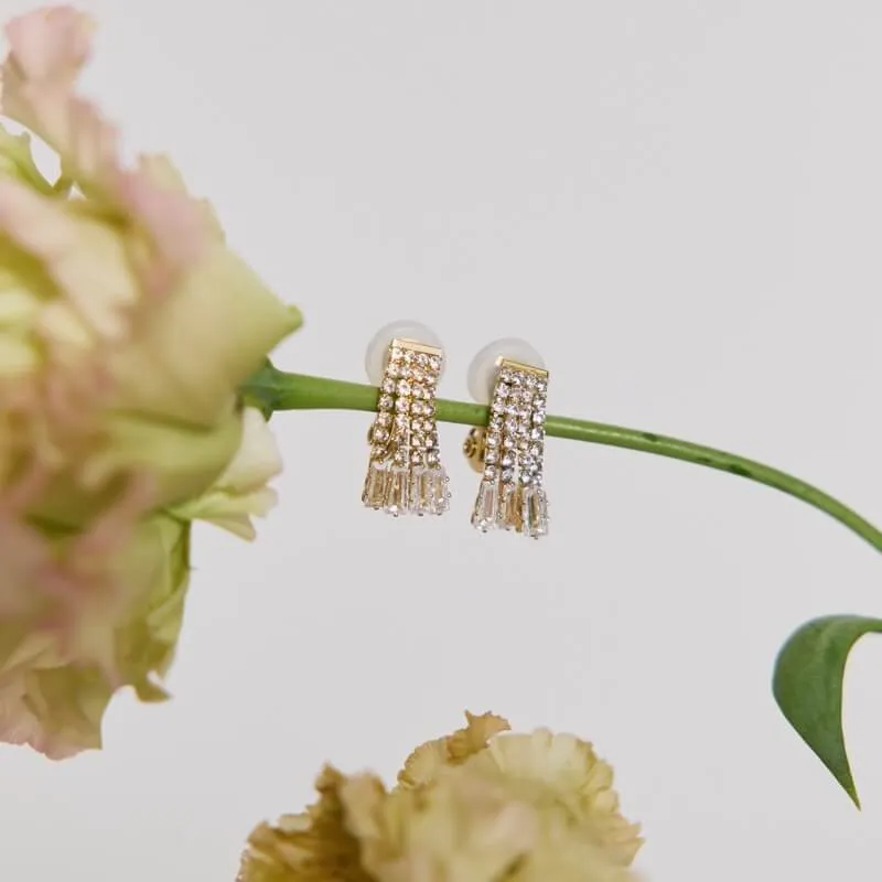 ゴールドのダイヤシャワーイヤリング