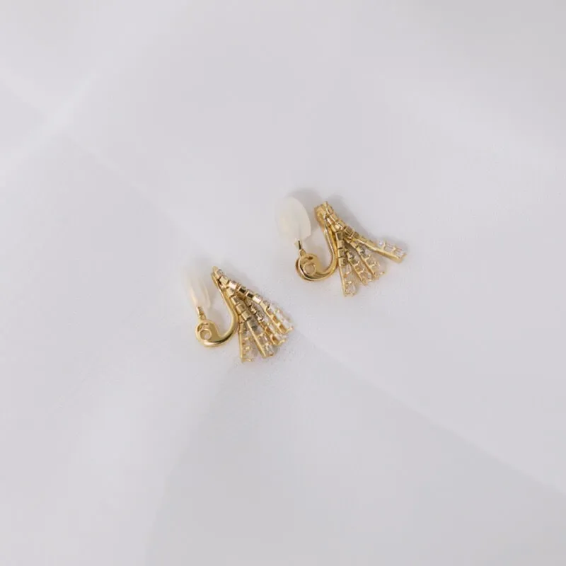 ゴールドのダイヤシャワーイヤリング