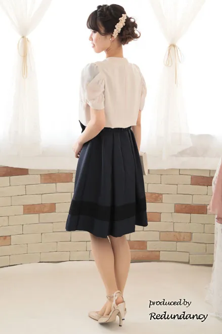 ネイビー×ブラックのレース切替パフスリーブドレスコーディネートセット