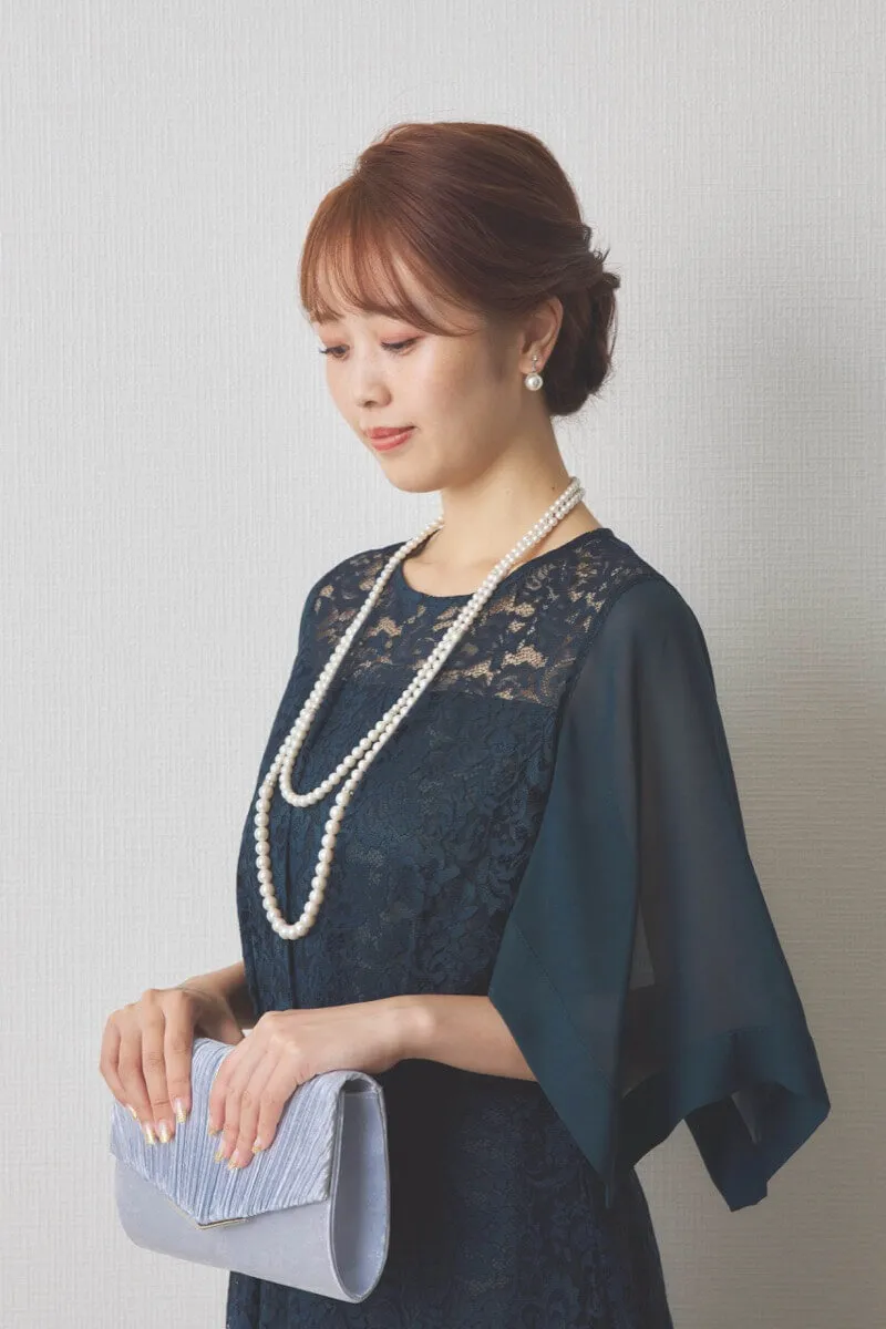 グリーンのスクエアスリーブフラワーレースドレス