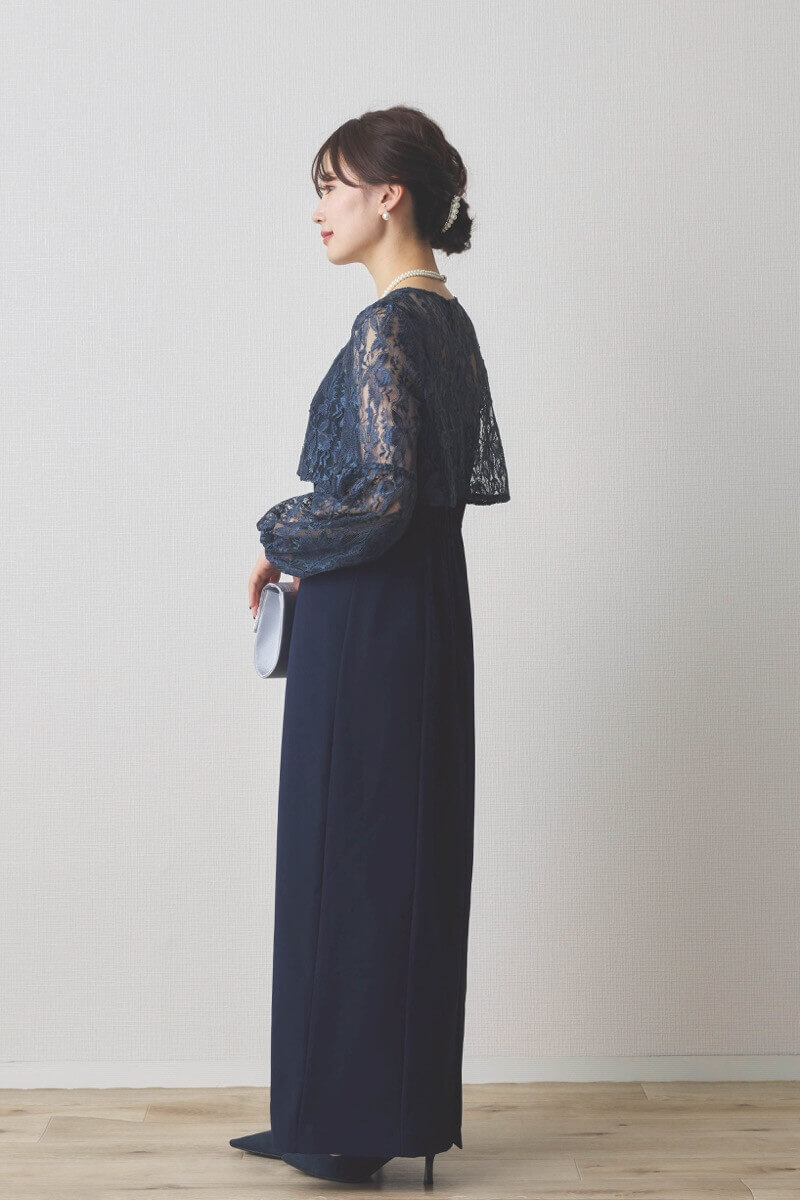 ネイビーのレースブラウス付きタイトラインドレス