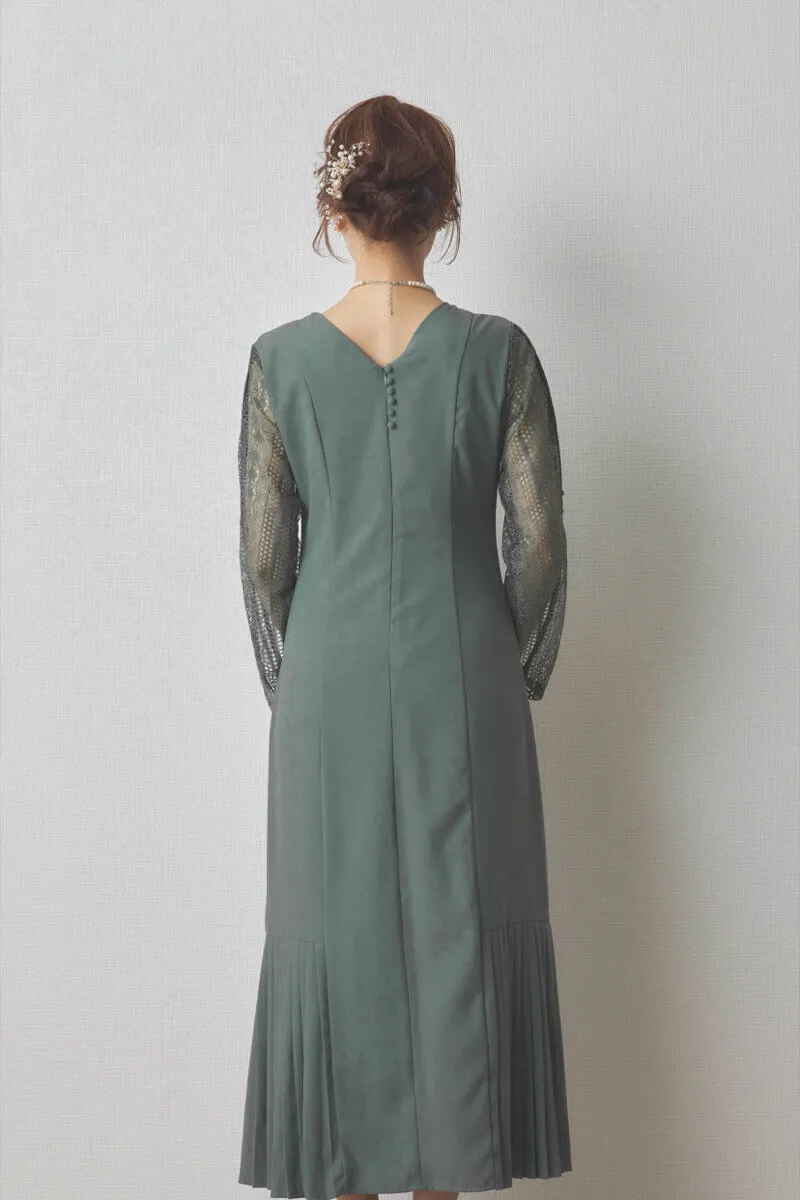 ダスティグリーンの裾プリーツマーメイドドレス