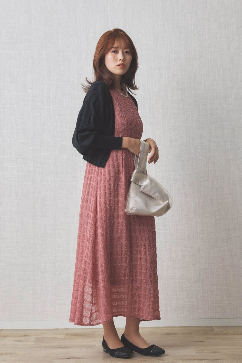 ピンクのドットドビーエプロンドレス