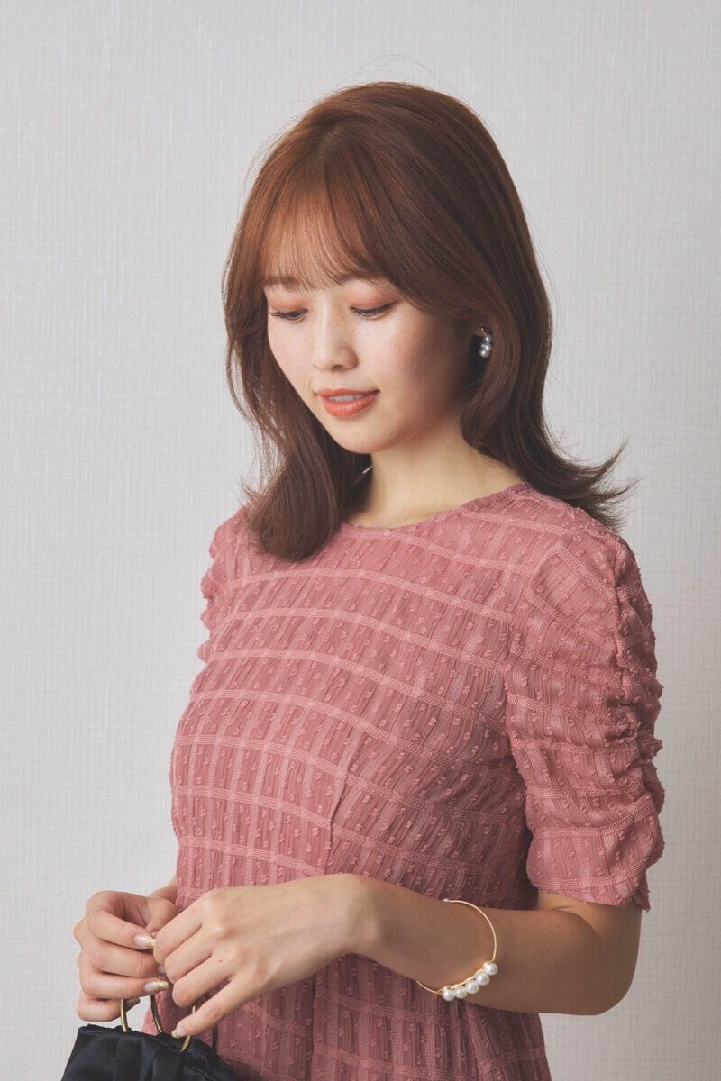 ピンクのドットドビーエプロンドレス