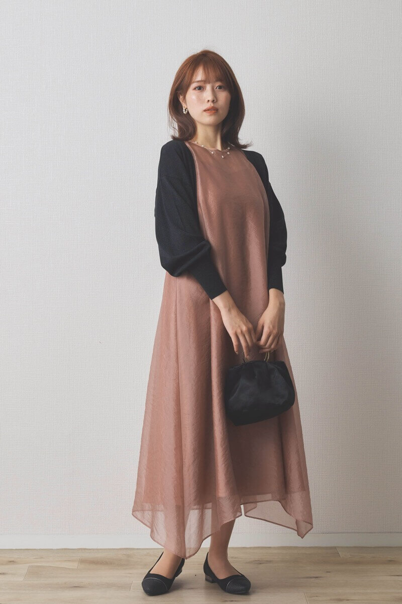 ピンクのシアーオーガンジーショートスリーブドレス