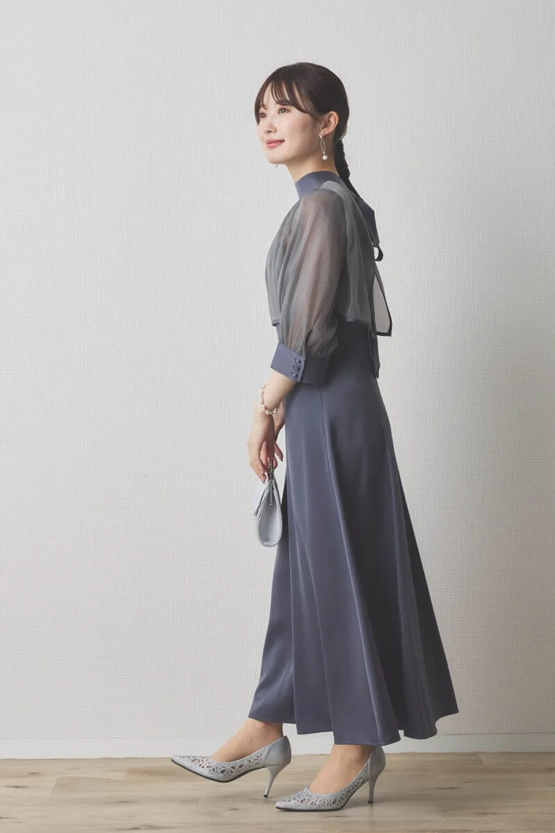 チャコールグレーのオーガンジーボレロ付きフレアドレス