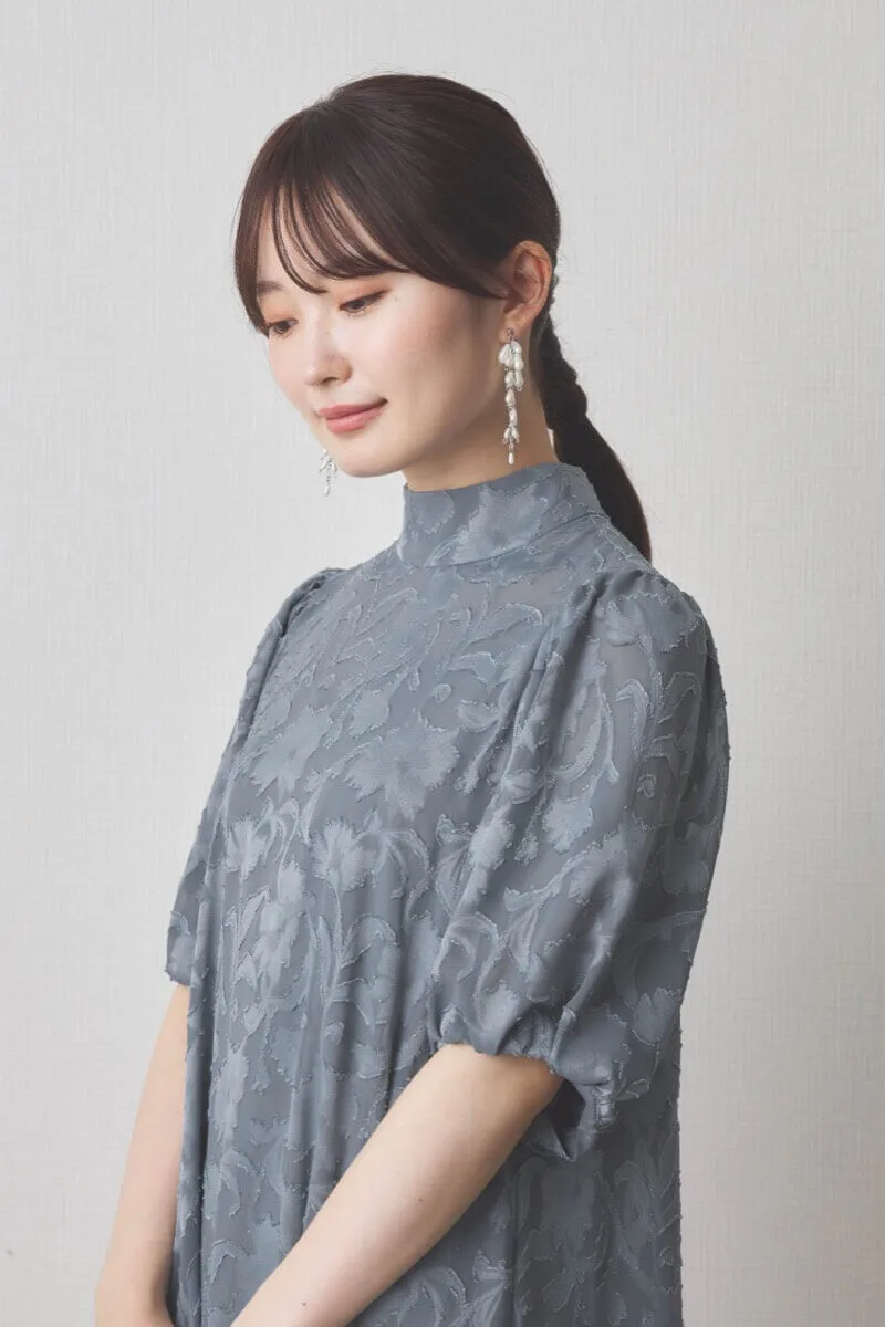 ブルーグレーのバックリボンジャガードドレス