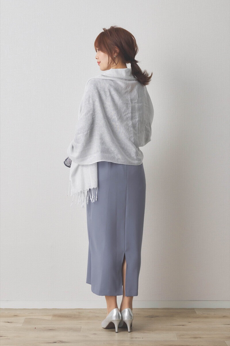 ブルーのラッセルレースコクーンドレス