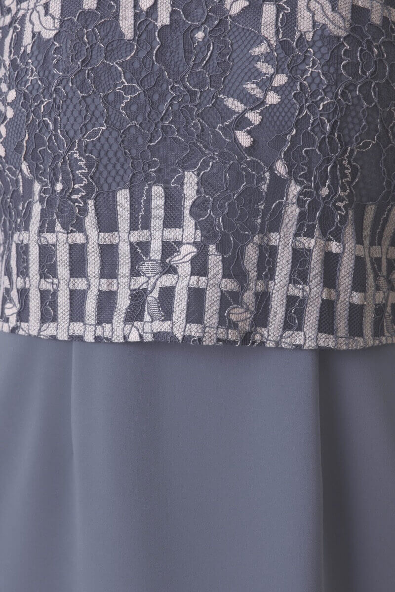 ブルーのラッセルレースコクーンドレス