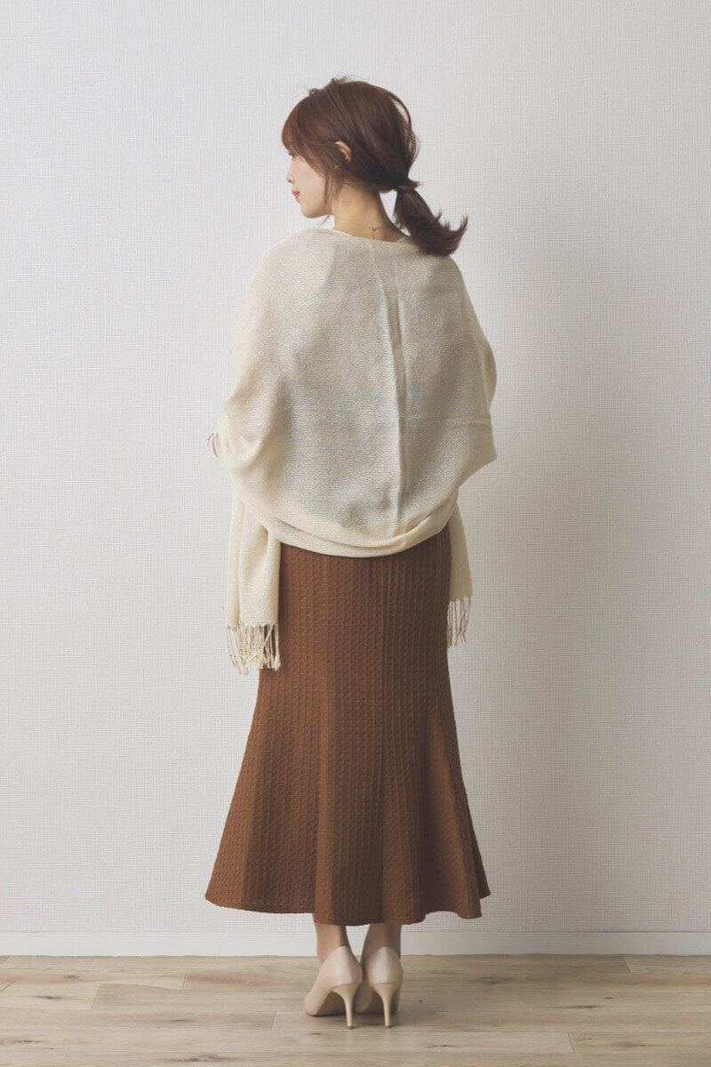 ブラウンの2WAYオフショルマーメイドドレス