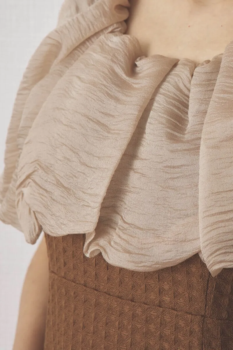 ブラウンの2WAYオフショルマーメイドドレス