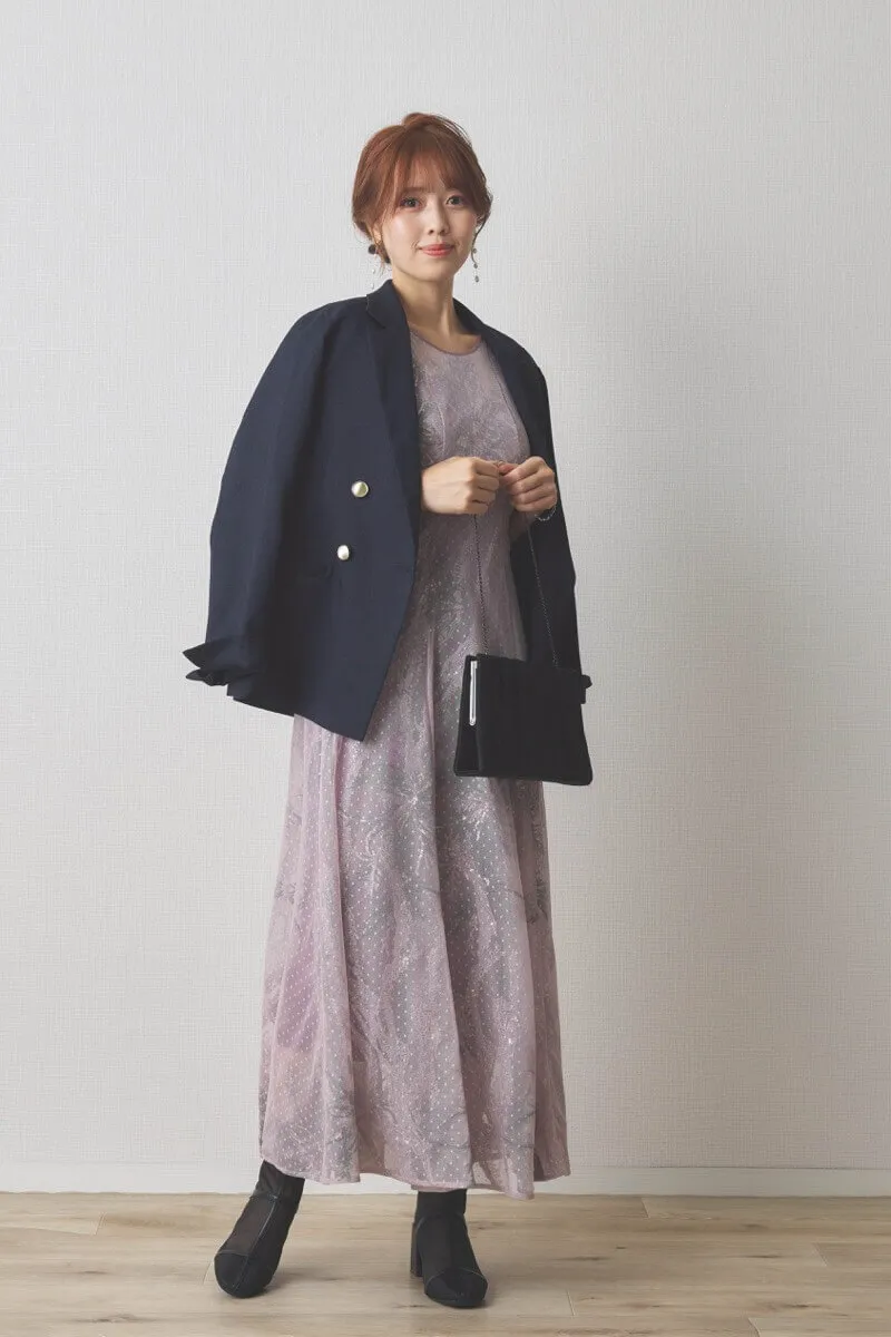 ラベンダーのバックオープンチュールドレス