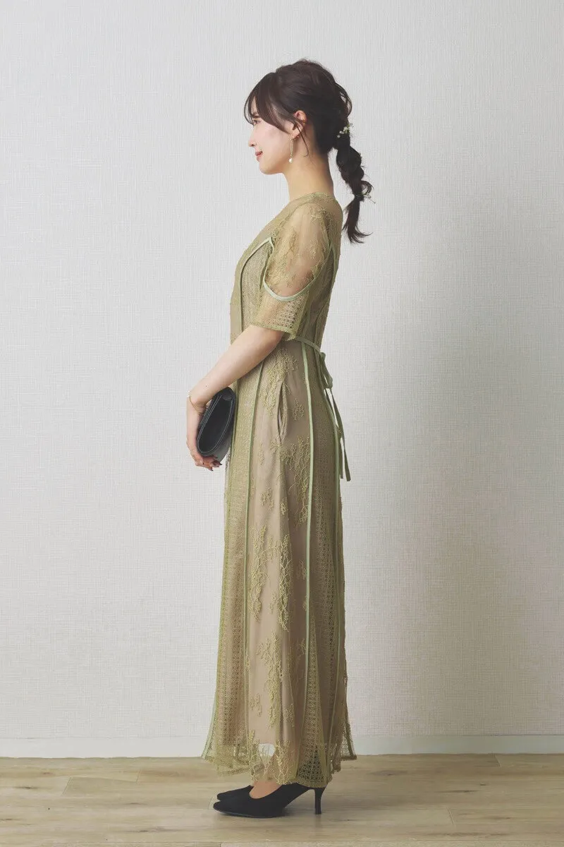 ライトグリーンのパネルレースドレス