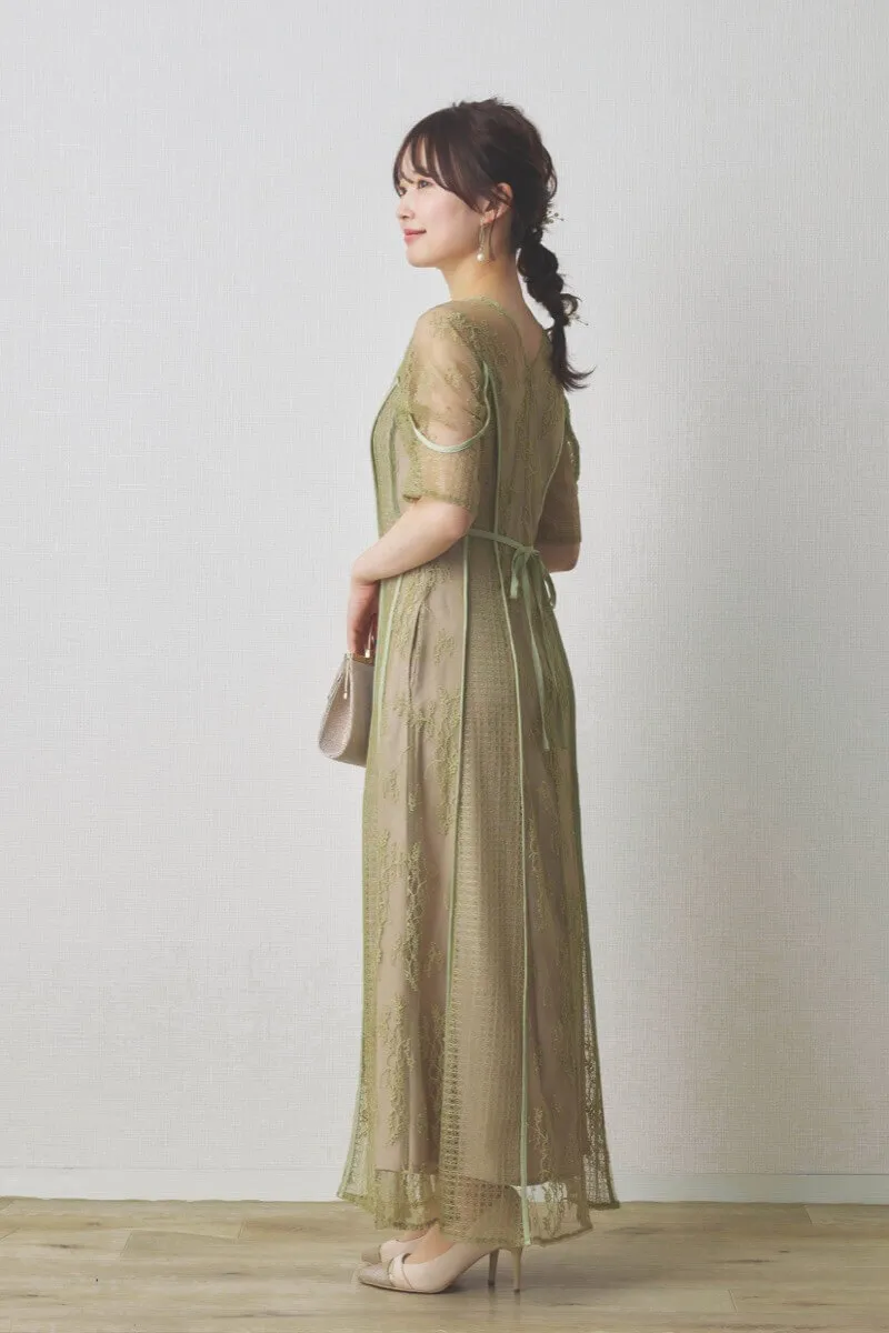 ライトグリーンのパネルレースドレス