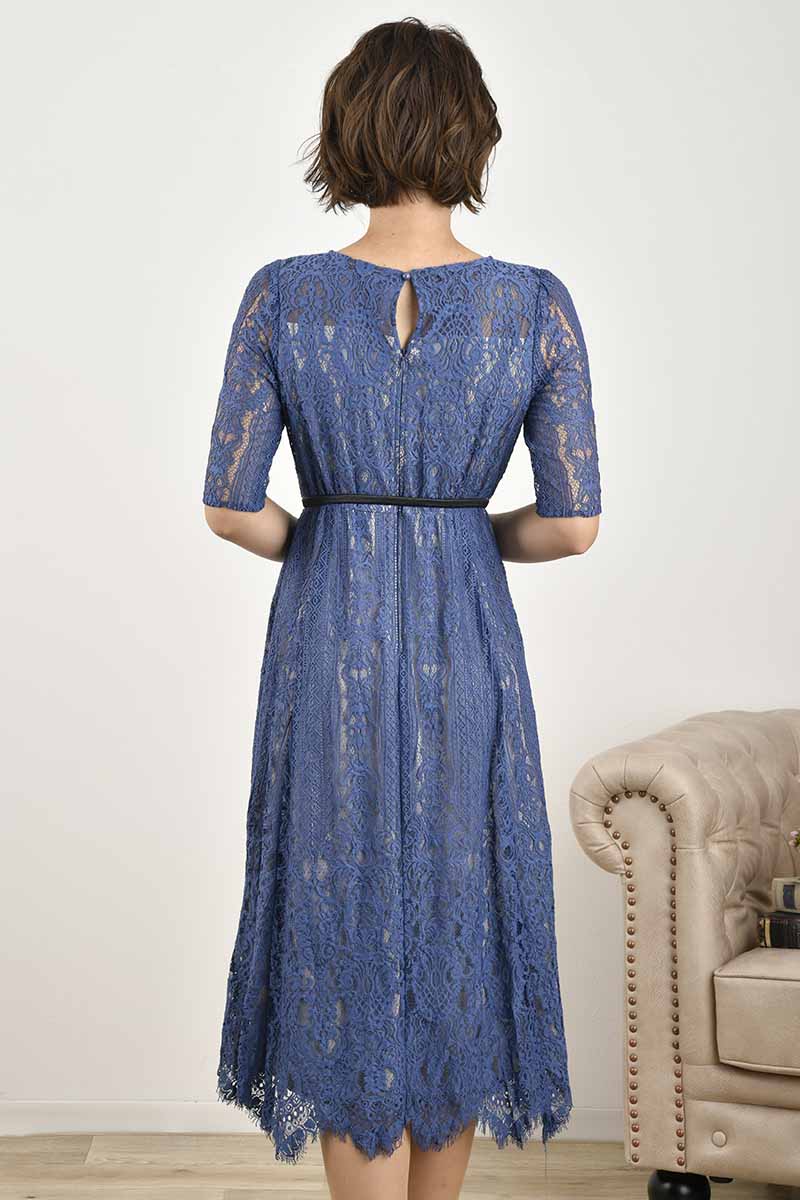 ブルーのアンティークライクレースドレス