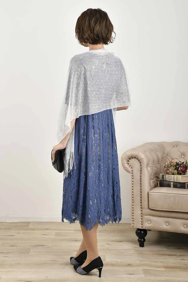 ブルーのアンティークライクレースドレス